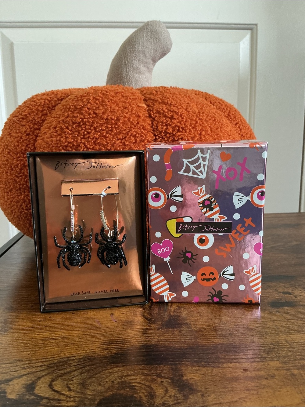 Betsey Johnson Black Glitter Spider Drop Earrings